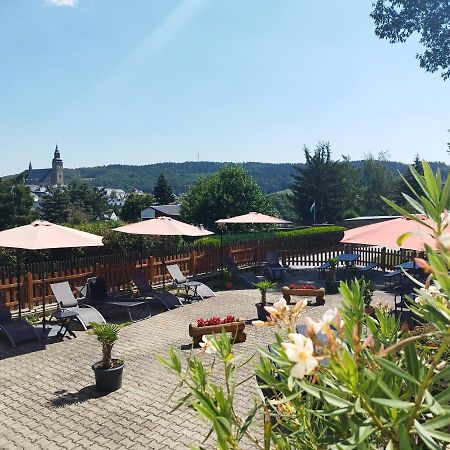 Berghotel Steiger - Erzgebirge Шнееберг Екстериор снимка