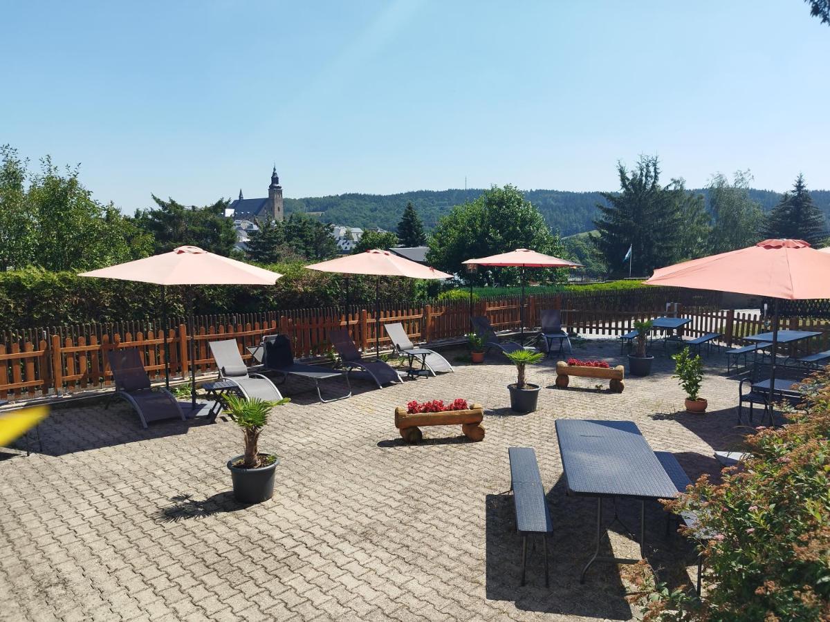 Berghotel Steiger - Erzgebirge Шнееберг Екстериор снимка